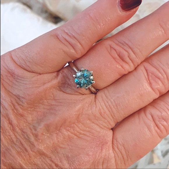 2.30 Ct VVS1 Vivid Blue Moissanite Ring - Picture 6 of 11